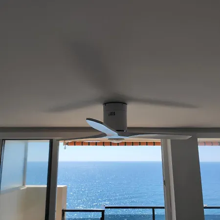 Apartment Beachfront Luxury: Sea View *