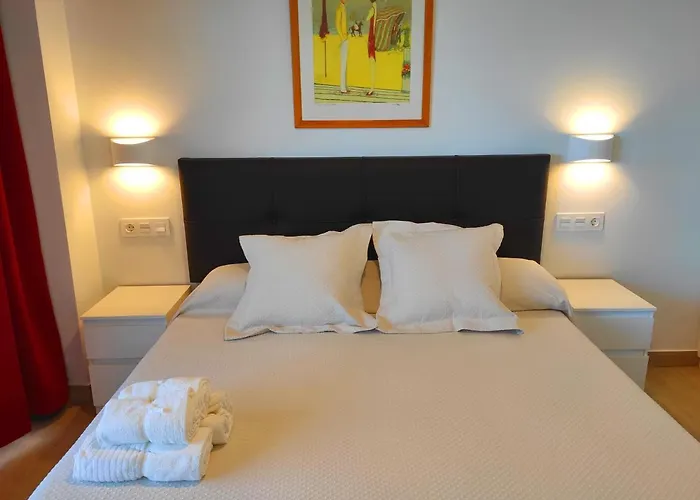 شقة Beachfront -- New Luxury -- 1ª Linea Playa -- Center -- Private Parking -- Panoramic Sea Views --