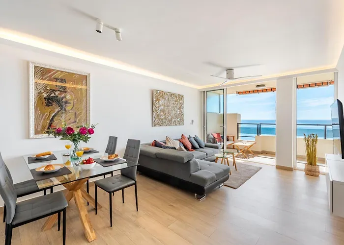 Beachfront -- New Luxury -- 1ª Linea Playa -- Center -- Private Parking -- Panoramic Sea Views -- * فوينخيرولا